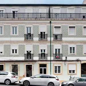 Litle Tiny In The Attic Apartment Lisbon